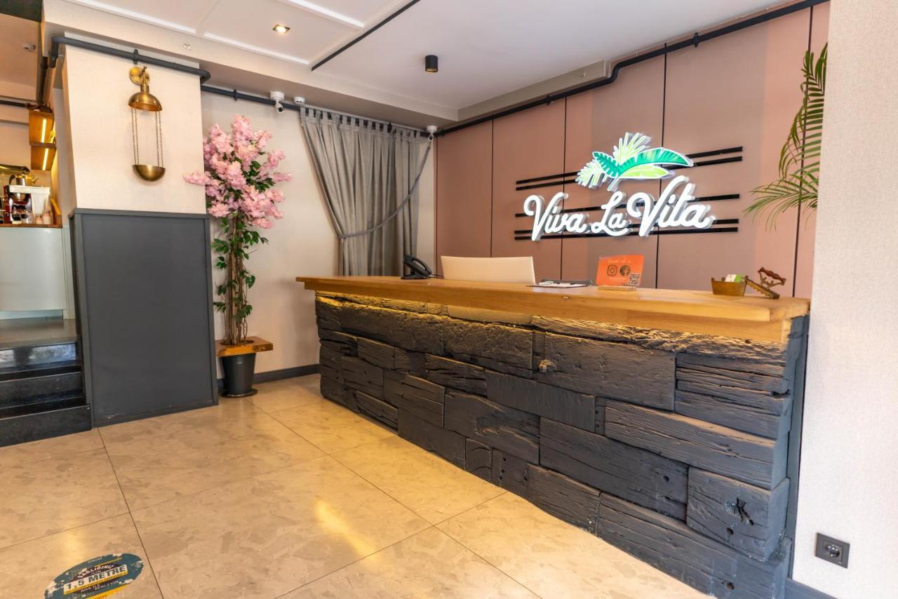 Viva La Vita Hotel Измир Экстерьер фото